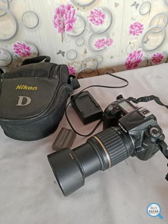 nikon-d90-with-55-200-dx-lens-big-5