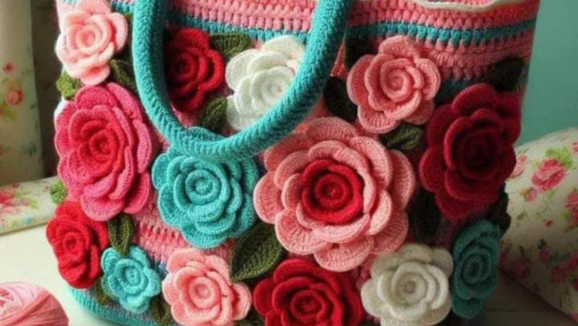 hand-made-crochet-purses-big-3