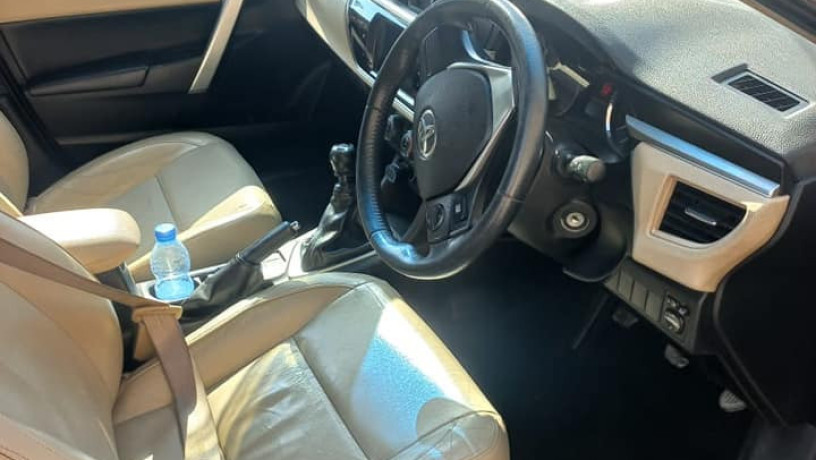 toyota-corolla-altis-grande-2015-big-3