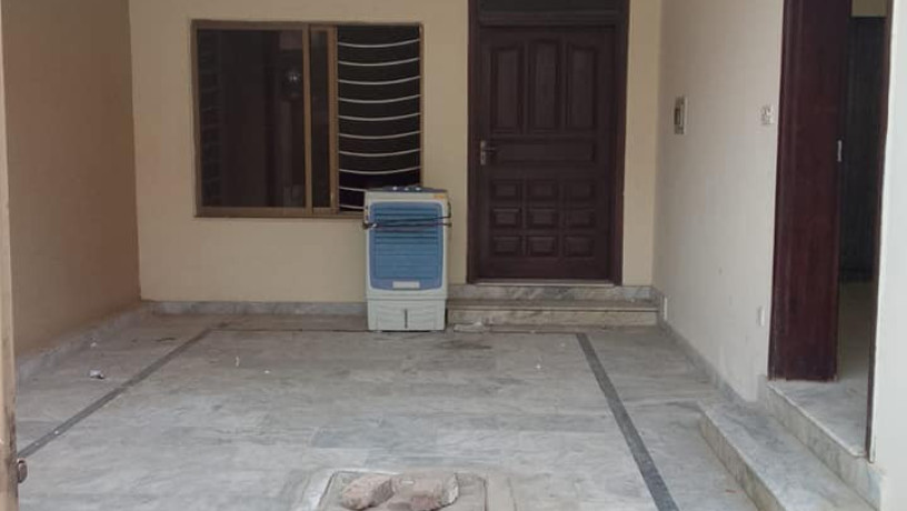 7-marla-house-for-rent-big-0