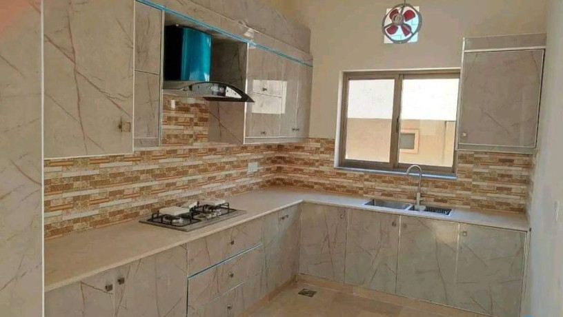 7-marla-house-in-umer-block-phase-8-big-1