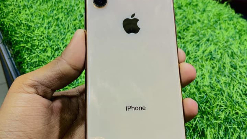 iphone-xs-big-0