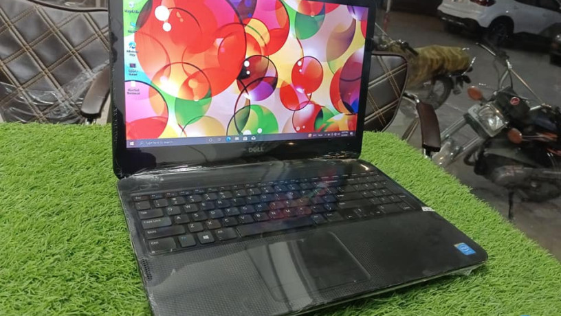 dell-inspiron-3531-big-3