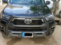 toyota-hilux-revo-v-small-1