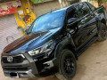 toyota-hilux-revo-v-small-0