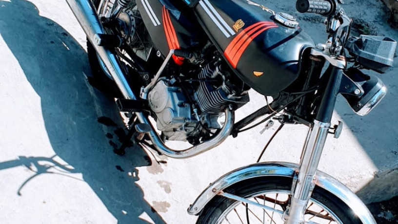 honda-125-big-3