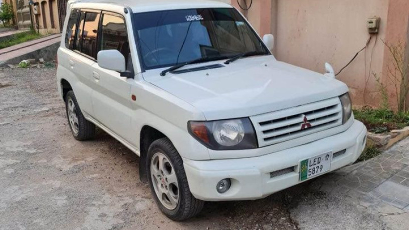 mitsubishi-pajero-io-big-6