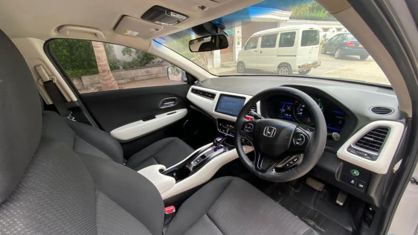 honda-vezel-hybrid-big-3