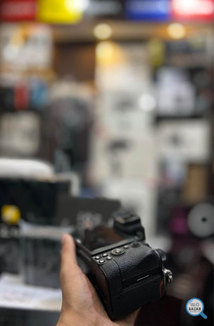nikon-z6ii-body-only-big-1