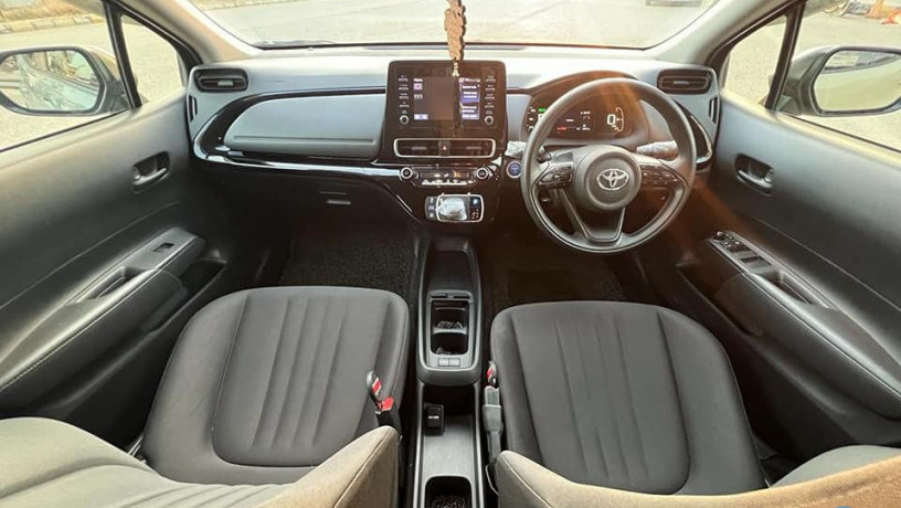 toyota-aqua-202123-push-start-big-4