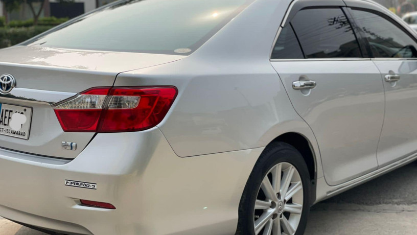 camry-hybrid-24-big-3