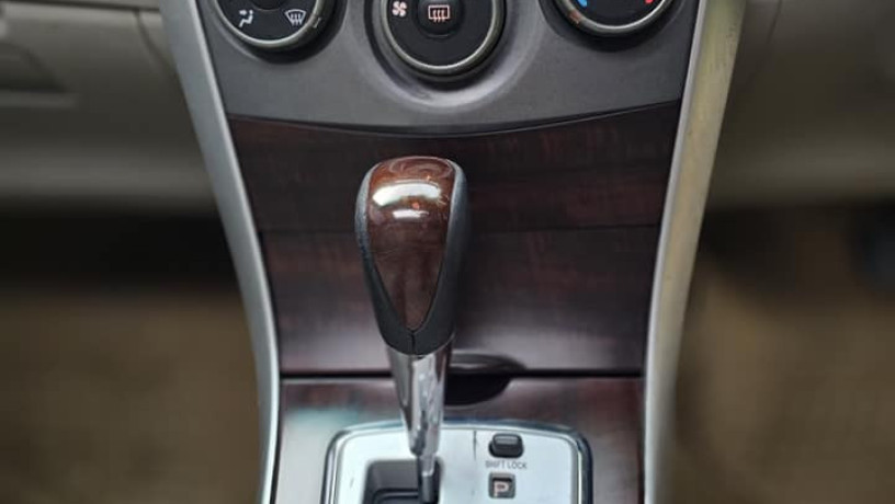 toyota-corolla-altis-sr-cruestronic-16-big-7