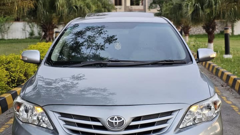 toyota-corolla-altis-sr-cruestronic-16-big-1