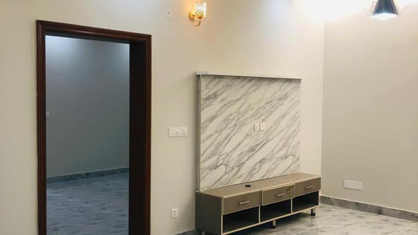 10-marla-house-available-for-sale-big-3