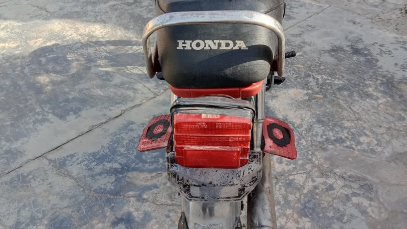 honda-cd-70-4-model-big-8