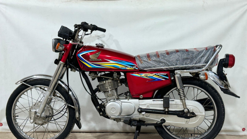 honda-125-2018-model-big-7