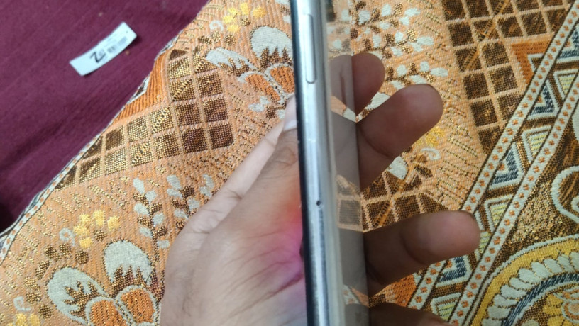 iphone-xs-big-4