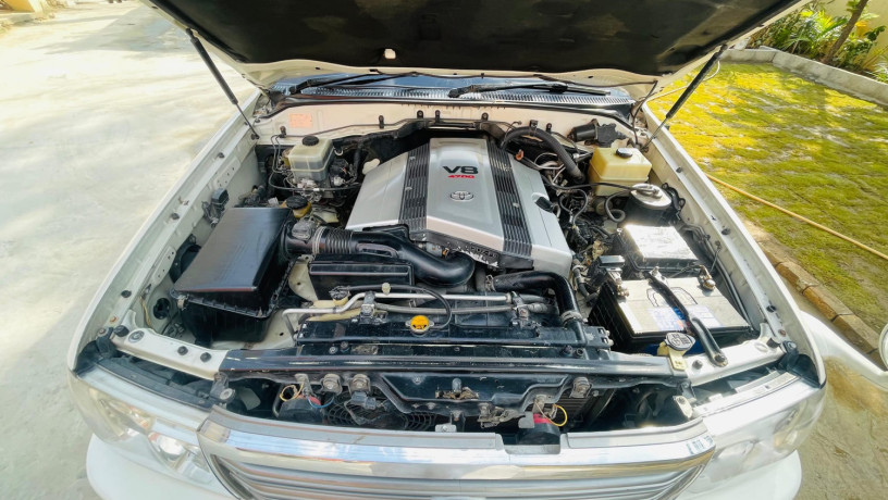 toyota-landcruiser-big-7