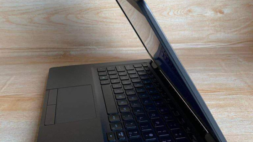 dell-latitude-5300-big-2