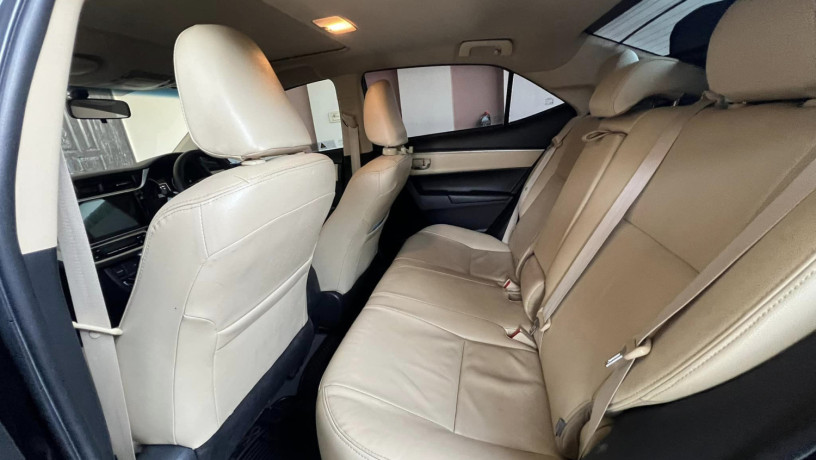 corolla-altis-grande-18-big-1